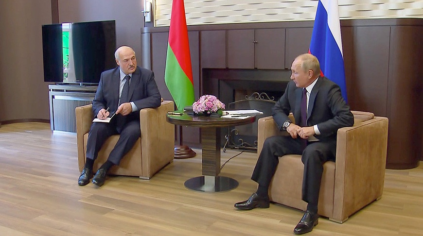«Надо теснее держаться с нашим старшим братом» — Лукашенко о сотрудничестве с Россией