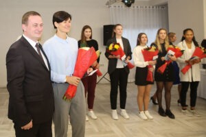 Сегодня в Несвиже Александр Турчин поздравил «Горизонт» с победой в Кубке Беларуси по баскетболу