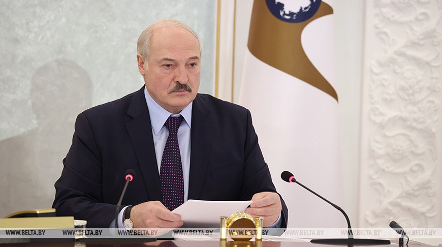 «Этот год стал настоящим испытанием на прочность» — главное из выступления Лукашенко на саммите ЕАЭС