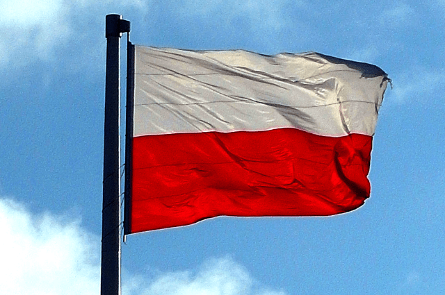 В Польше готовятся к новым ограничениям из-за резкого роста COVID-19