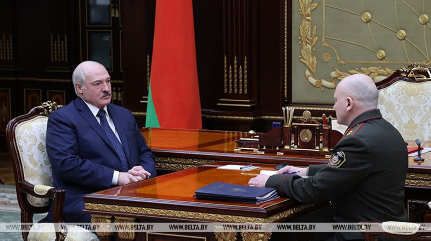 Ситуация в сфере нацбезопасности и защита  конституционного строя — подробности встречи  Лукашенко с главой КГБ
