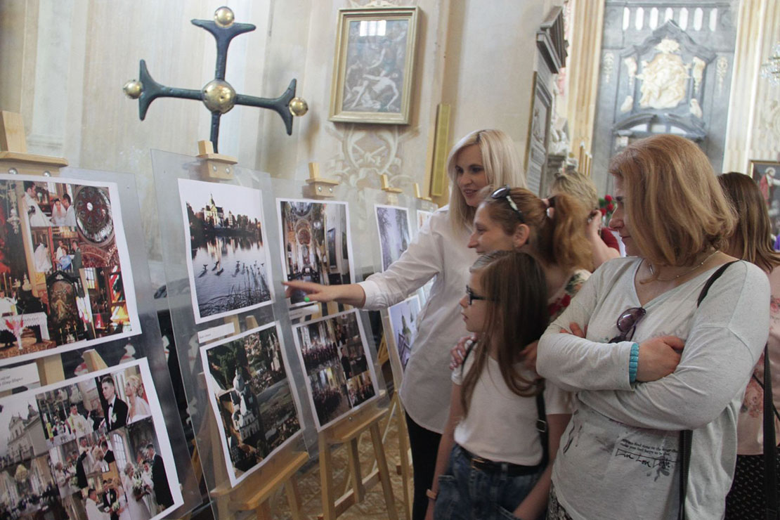 Фотовыставка Светланы Польской проходит в костеле
