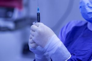Беларусь выпустит в оборот свою вакцину против COVID-19 в 2023 году