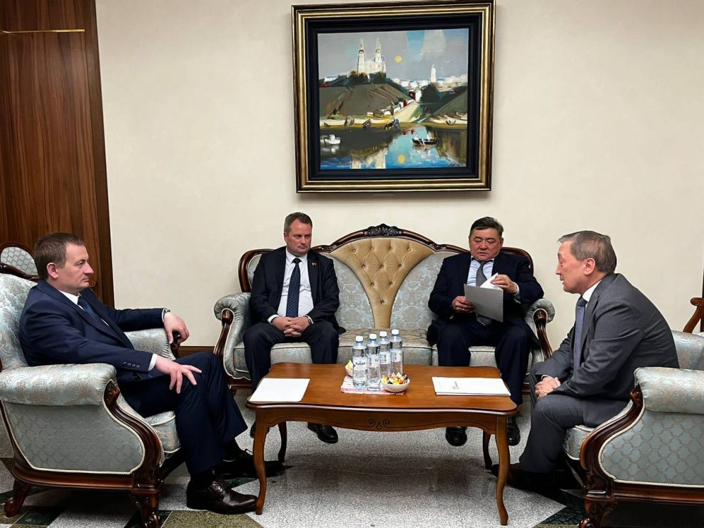 Турчин: «Минская область готова поставлять в Казахстан востребованную технику, продукты и мебель»