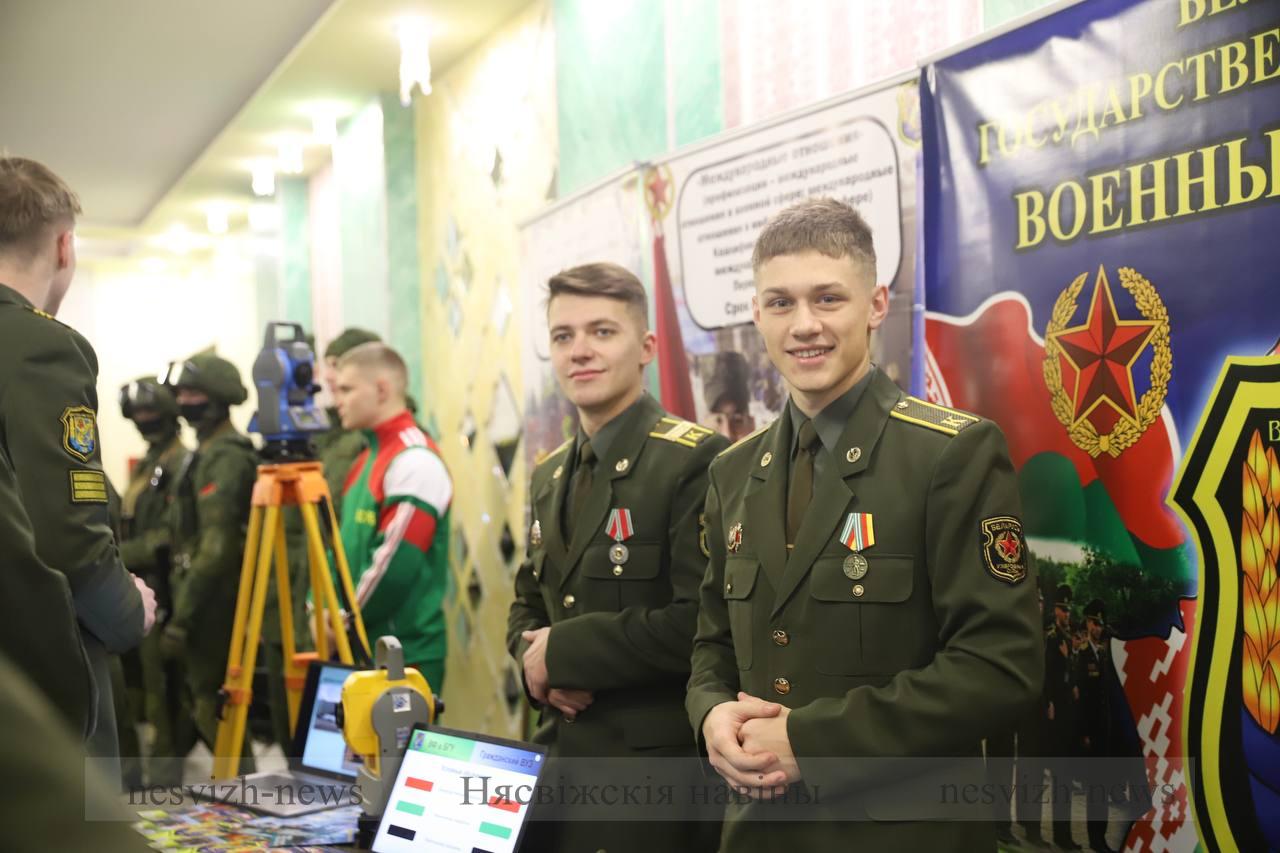 Есть такая профессия — Родину защищать!