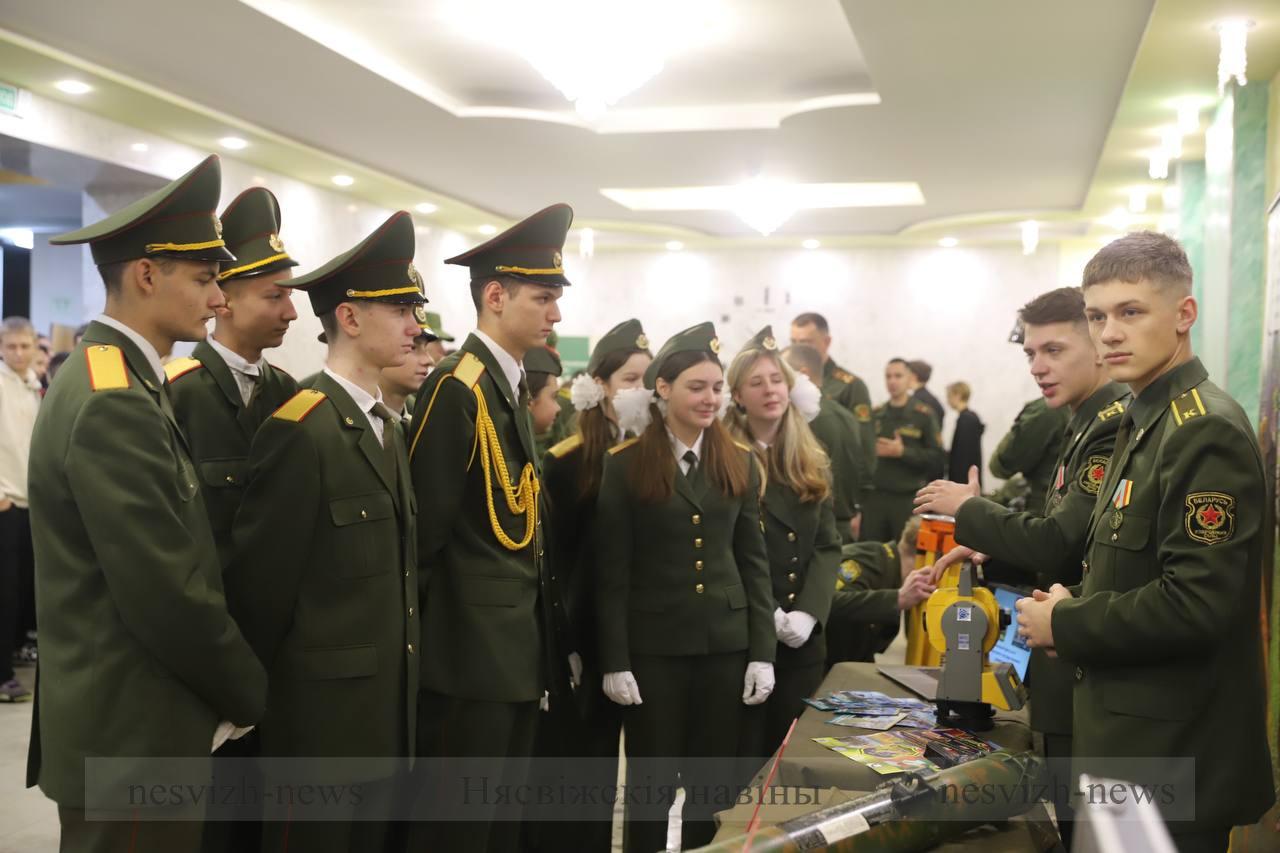 Есть такая профессия — Родину защищать!