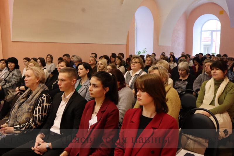 Учащихся и педагогов Несвижского педагогического колледжа имени Якуба Коласа познакомили с предвыборной программой Елены Клишевич