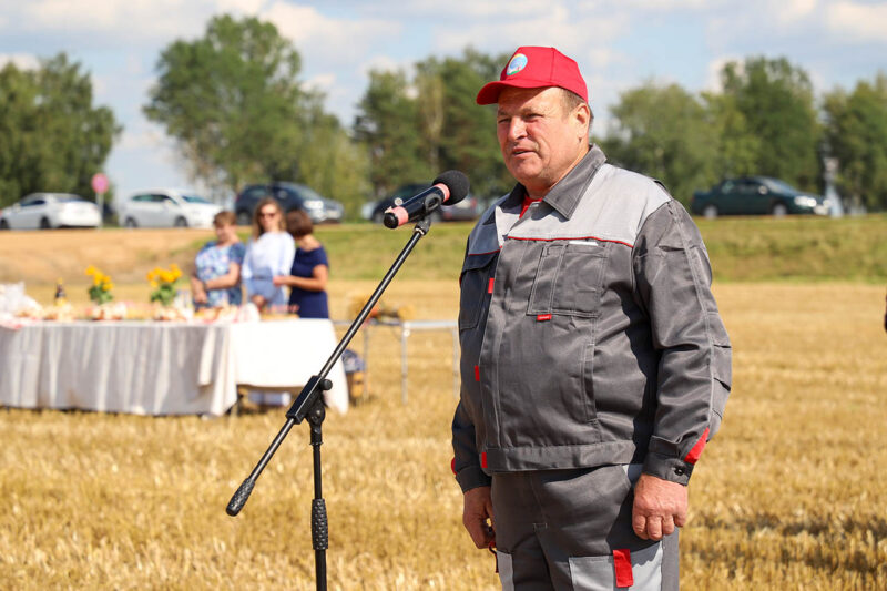 Свята першага снапа. Традыцыйны абрад “Зажынкі” даў афіцыйны старт уборачнай кампаніі ў раёне