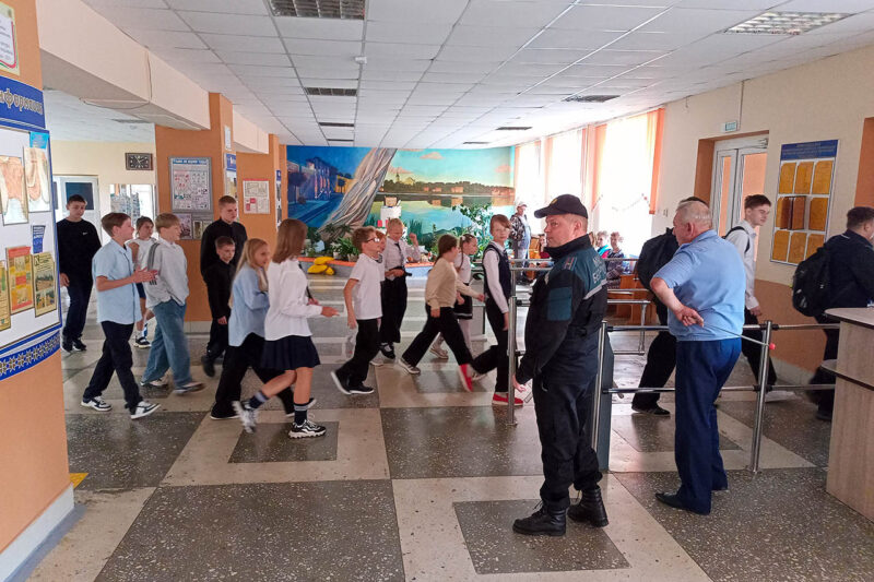 В зоне повышенной готовности: штабная тренировка по гражданской обороне прошла в аг. Снов