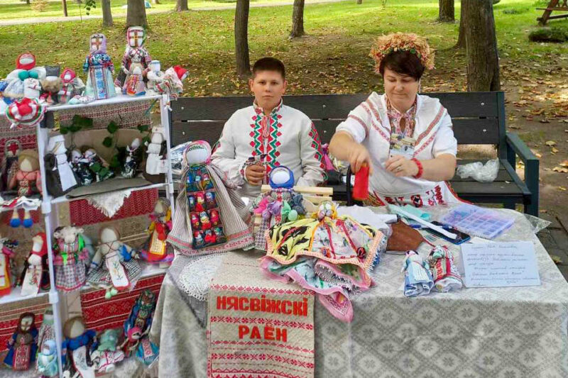 Несвижане приняли участие в областном празднике «Слуцкие пояса»