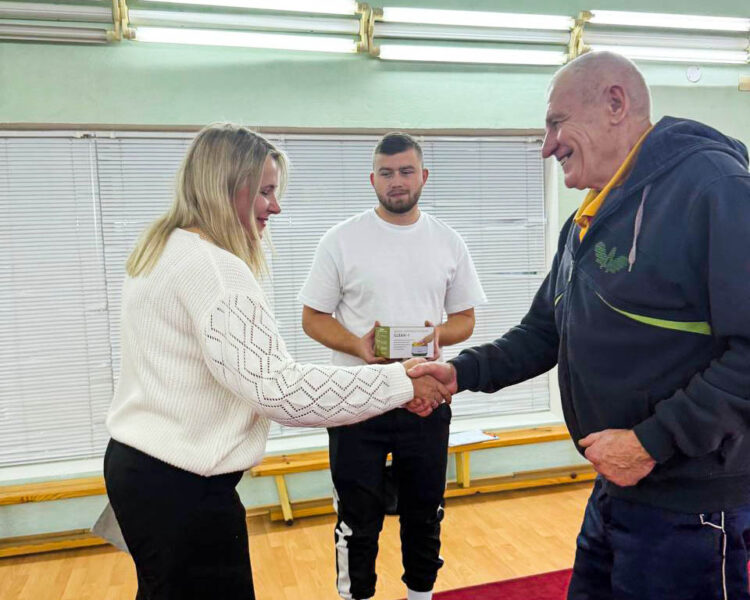 Состязания по плаванию «Золотая волна» среди людей пожилого возраста состоялись в бассейне ФОК «Замковый»