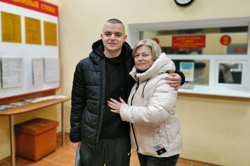 На срочную военную службу отправились юноши Несвижского района