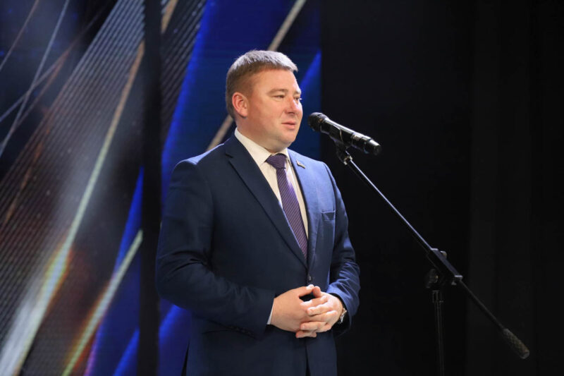 Праздничное мероприятие ко Дню автомобилиста и дорожника прошло в Несвижском РЦК