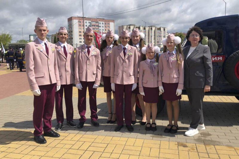 Cредняя школа № 3 г. Несвижа: шесть десятилетий — одна история