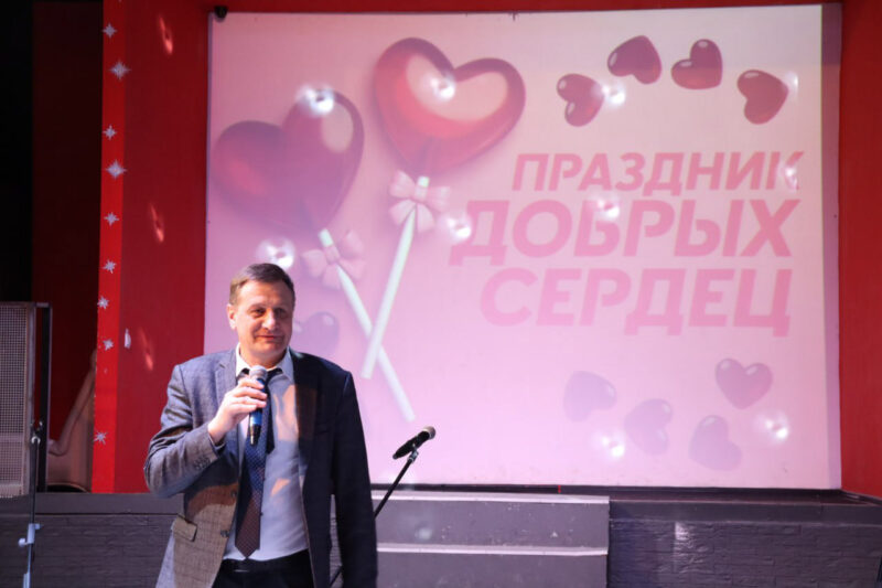 Праздничное мероприятие, посвящённое Дню инвалидов прошло в городском молодёжном центре