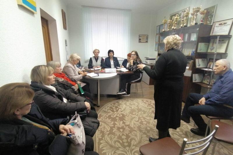 Елена Журавлева провела прямую телефонную линию, выездной личный приём граждан и присоединилась к акции «От всей души»