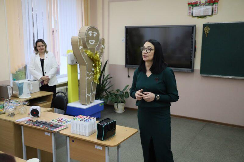 Лидер глазами поколений