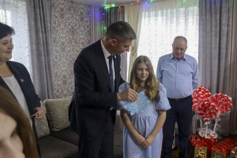 В рамках республиканской акции «Наши дети» поздравления принимала приёмная семья из агрогородка Островки