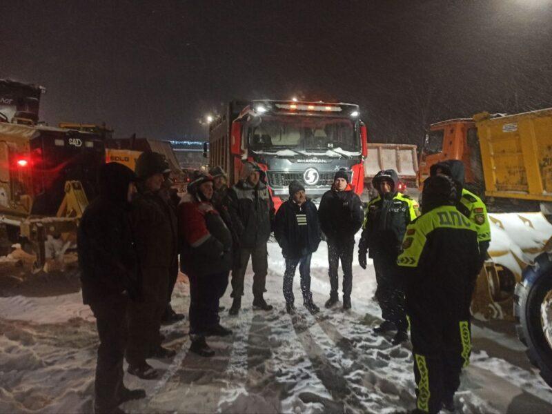 Как в Несвиже ликвидируют последствия снегопада