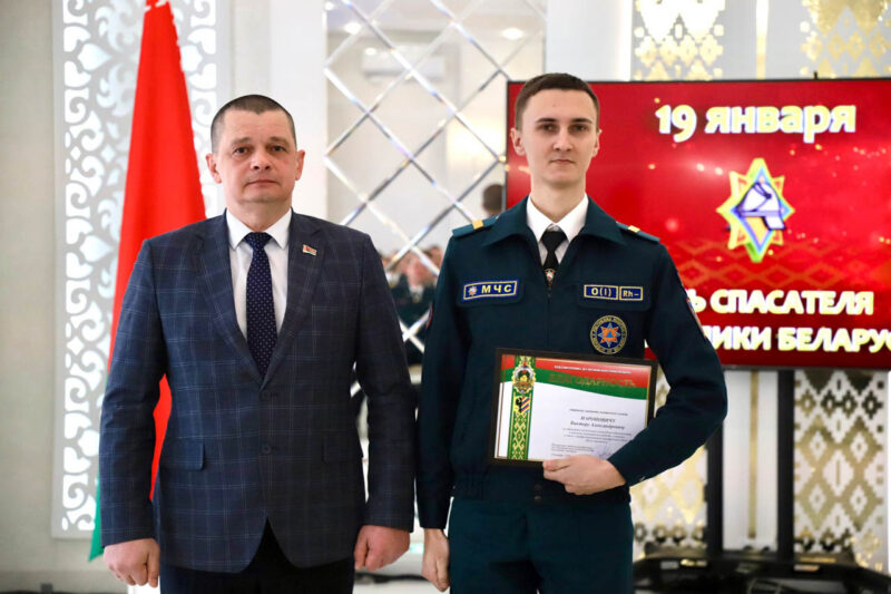 В районном центре культуры прошло торжественное мероприятие в честь Дня спасателя