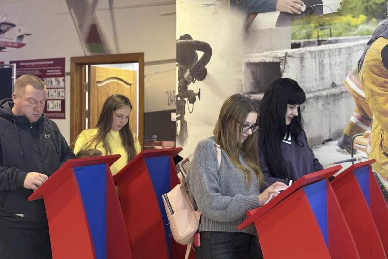 Обучающий тренинг для родителей и детей прошел в центре безопасности