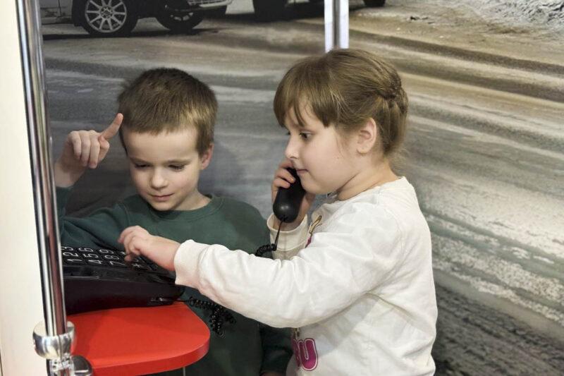 Обучающий тренинг для родителей и детей прошел в центре безопасности