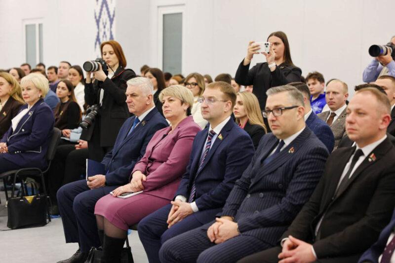 Вклад несвижанки отмечен благодарностью и отличительным значком
