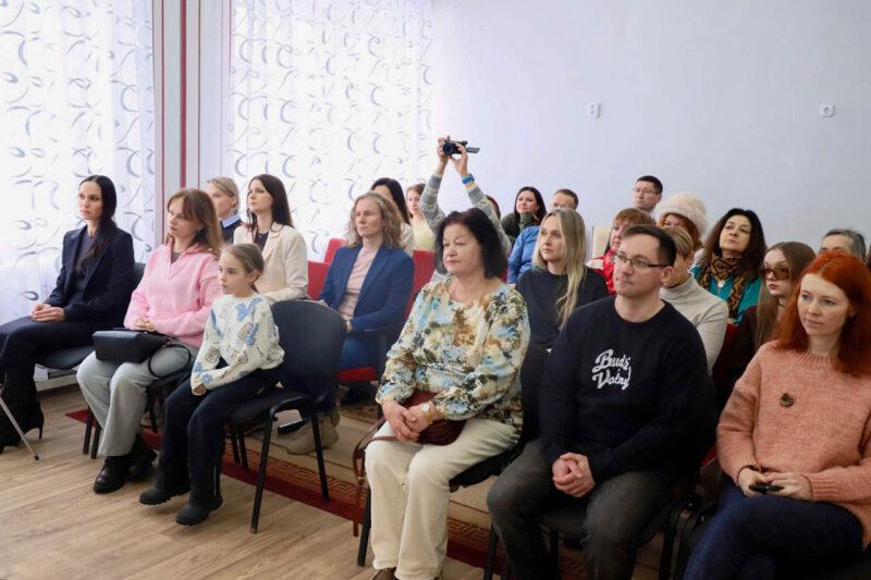 Представители клуба жен послов дипломатов посетили Центр коррекционно-развивающего обучения и реабилитации
