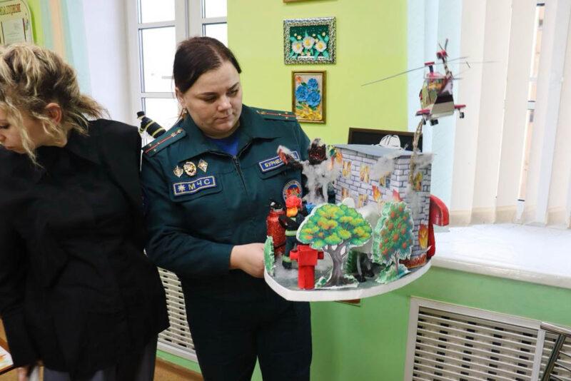 Раённы этап агляду-конкурсу дзіцячай творчасці «Выратавальнікі вачыма дзяцей» прайшоў у Нясвіжскім раёне