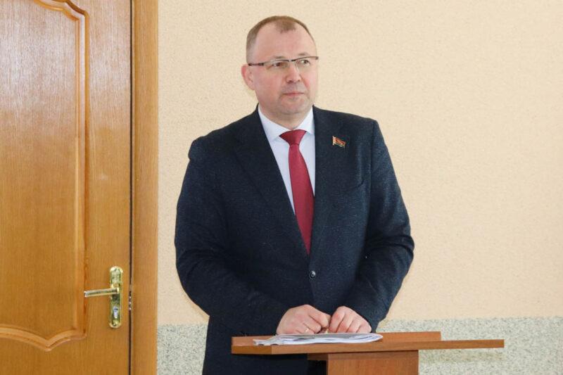 Александр Хижняк провёл встречу с коллективом РУП «Опытная научная станция по сахарной свекле»