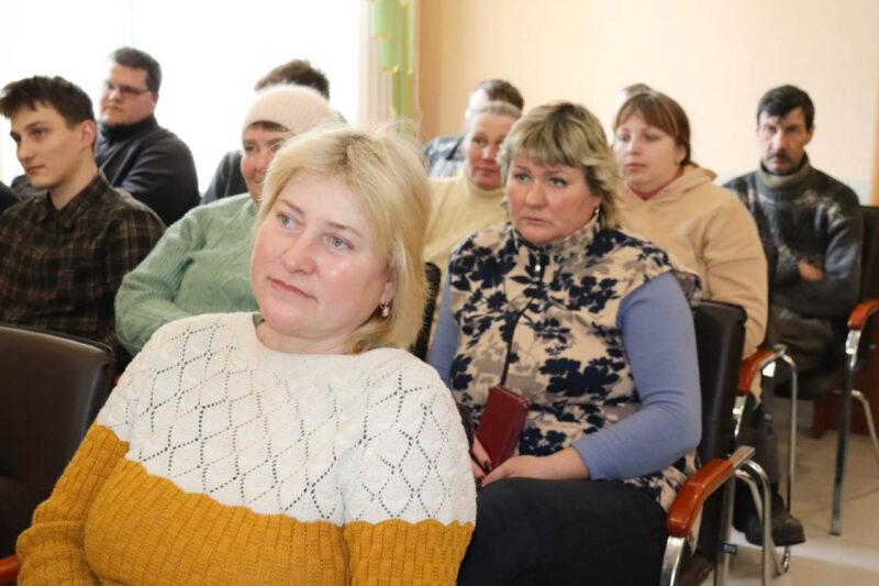 Александр Хижняк провёл встречу с коллективом РУП «Опытная научная станция по сахарной свекле»
