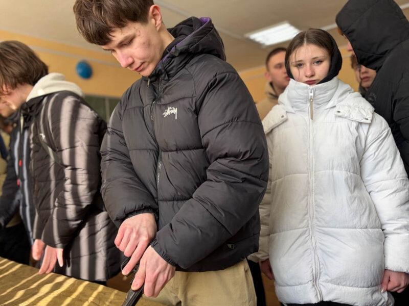 «День открытых дверей» для учащихся провели военнослужащие 85 бригады связи