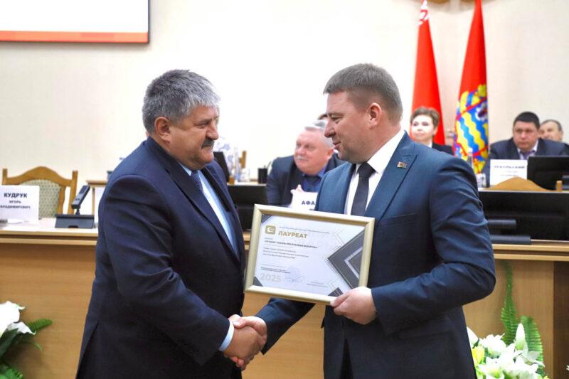 Знак качества лауреата конкурса «Лучшие товары Республики Беларусь» был вручен ОАО «ГОРОДЕЙСКИЙ САХАРНЫЙ КОМБИНАТ»
