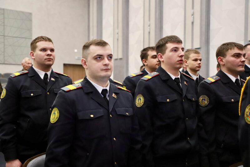 В честь тех, кто на страже порядка. В Несвижском РЦК состоялся торжественный концерт, посвящённый Дню милиции