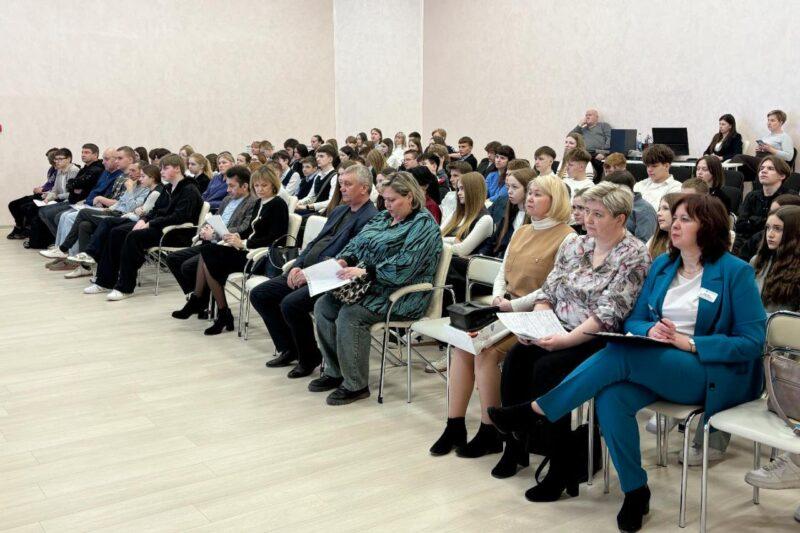 Ярмарка целевой подготовки прошла на базе Центра детского творчества Несвижского района