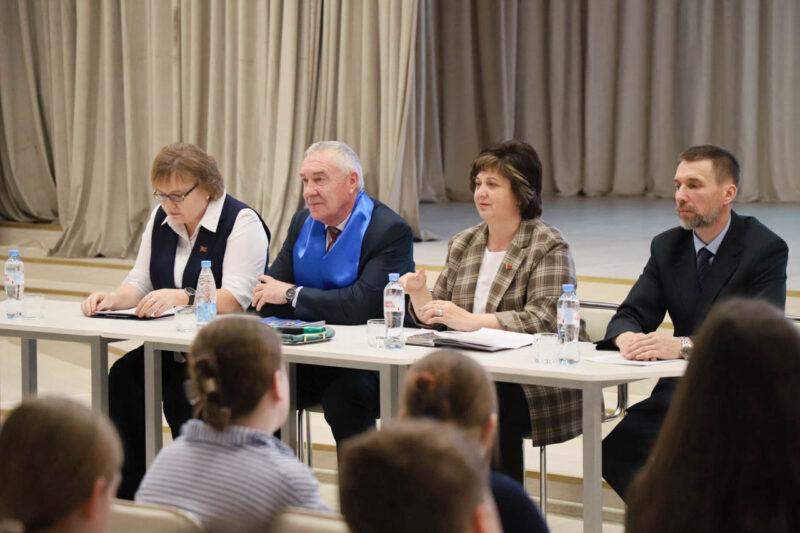 Диалоговая площадка «Память, которой не будет забвенья…» на базе Центра детского творчества Несвижского района