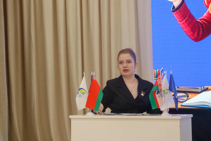 Диалоговая встреча с молодыми педагогами «Цифровой авторитет. Личный бренд педагога в соцсетях» состоялась в Несвиже