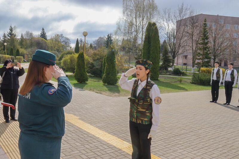 В Несвижском районе определили сильнейших юных спасателей-пожарных