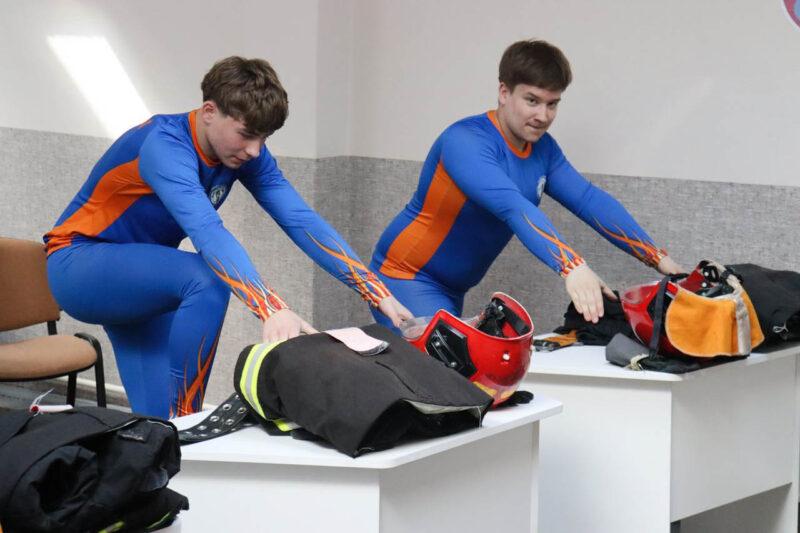 В Несвижском районе определили сильнейших юных спасателей-пожарных