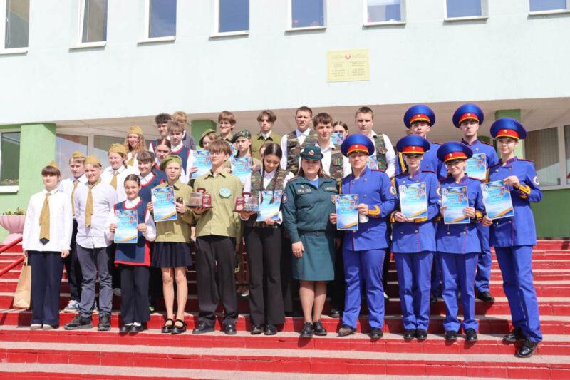 В Несвижском районе определили сильнейших юных спасателей-пожарных