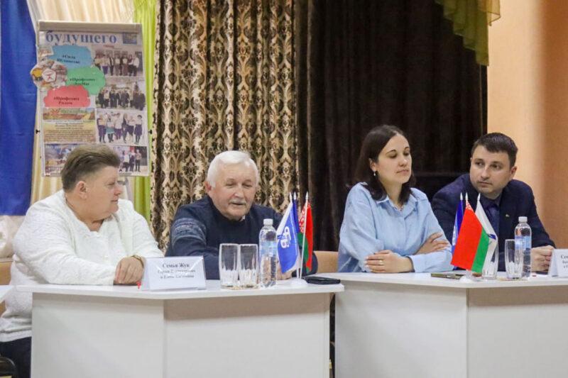 Встреча-интервью мнений «Реальные истории успеха» прошла СШ №4 г. Несвижа