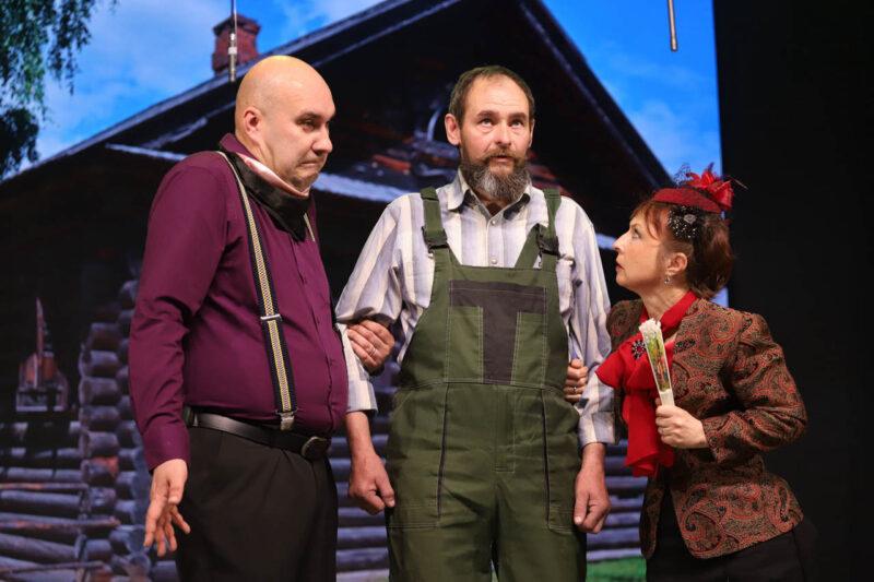 Заслуженному любительскому коллективу Республики Беларусь театра имени Урсулы Радзивилл — 75 лет!