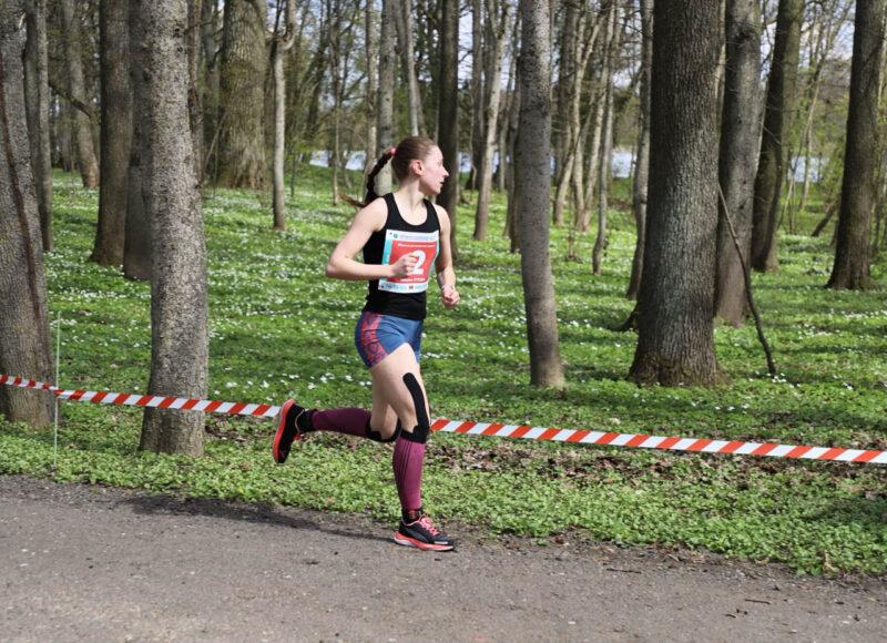 Таможенники определили сильнейших в легкоатлетическом кроссе