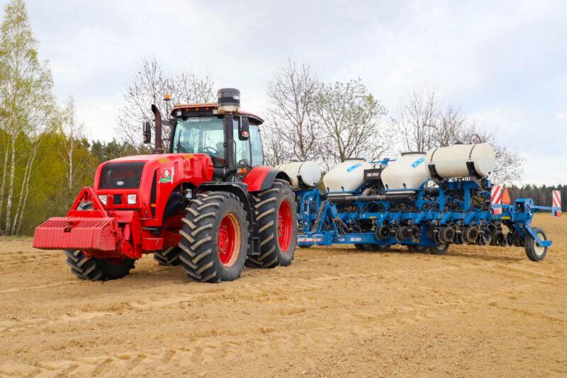 Посевная в ОАО «Несвижские Островки»: ставка на инновации