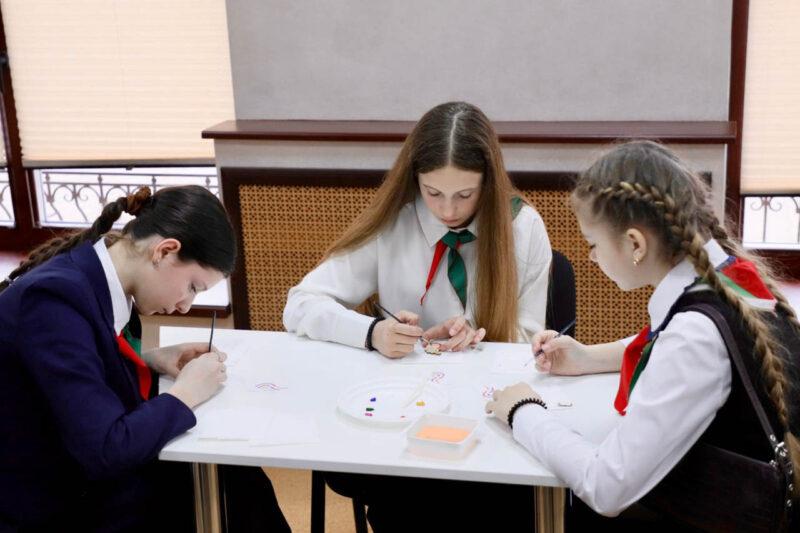 Дружба не знает границ! В Несвиже состоялась встреча участников республиканского пионерского марафона «Путешествуй с БРПО»