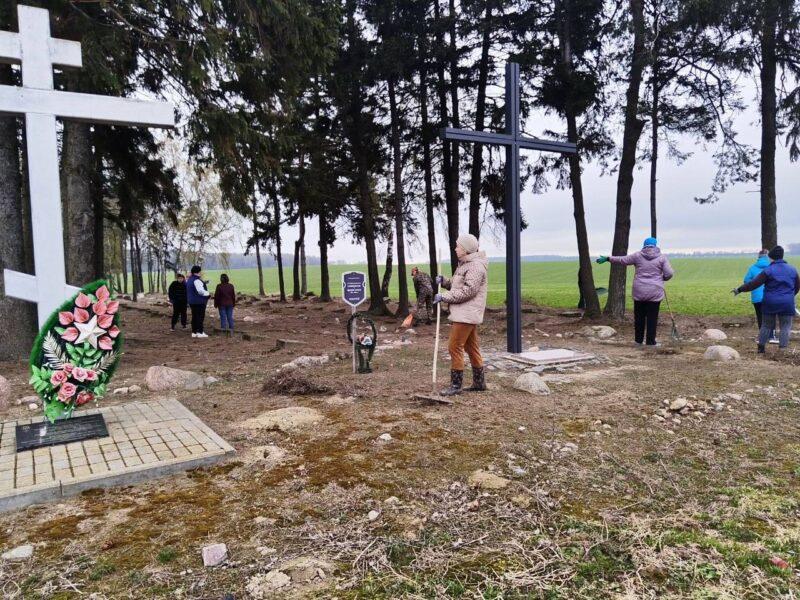 Труд на благо родной земли! На Несвижчине прошёл республиканский и районный субботник