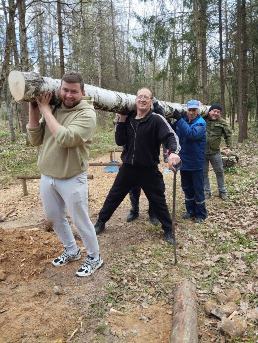 Труд на благо родной земли! На Несвижчине прошёл республиканский и районный субботник