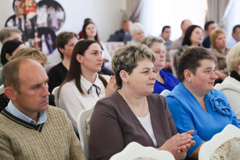 В РЦК наградили передовиков производства отрасли животноводства Несвижском района