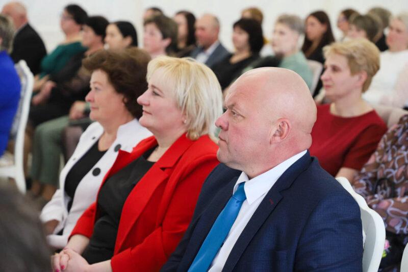 В РЦК наградили передовиков производства отрасли животноводства Несвижском района