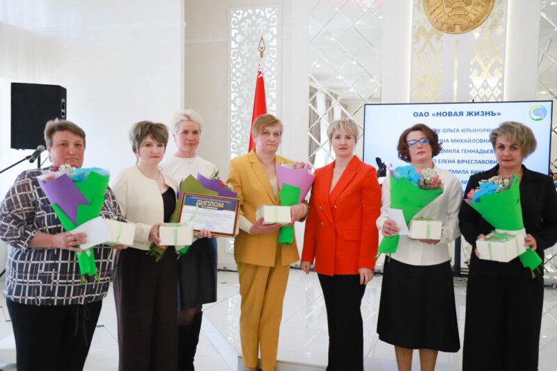 В РЦК наградили передовиков производства отрасли животноводства Несвижском района